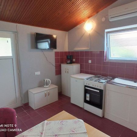 Studio Apartman Премантура Екстериор снимка