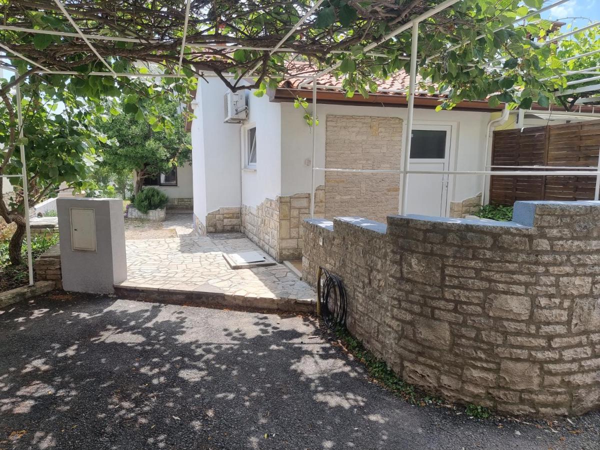 Studio Apartman Премантура Екстериор снимка